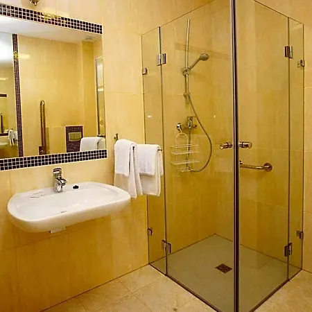 Hotel Srebrna Gora 3*