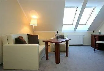 Hotel Srebrna Gora ホテル 3*